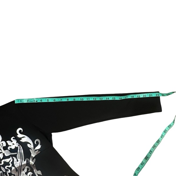 Forever 21 Black & Silver Metallic Filagree Long Sleeve Midi Dress - Size Medium - Picture 15 of 16